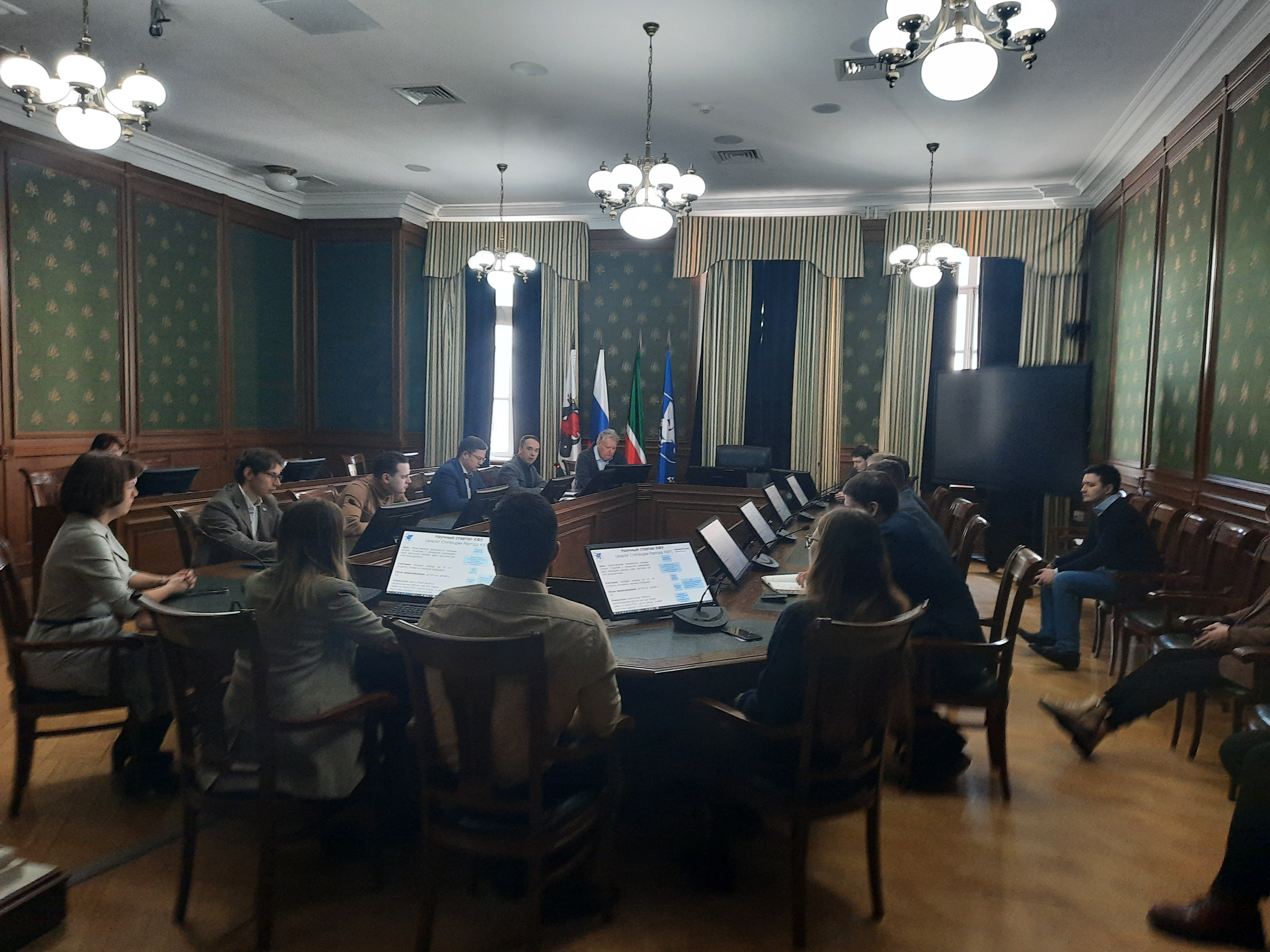 Встреча Ассоциации молодых ученых с первым проректором ? проректором по научной деятельности Дмитрием Альбертовичем Таюрским Встреча Ассоциации молодых ученых с первым проректором ? проректором по научной деятельности Дмитрием Альбертовичем Таюрским