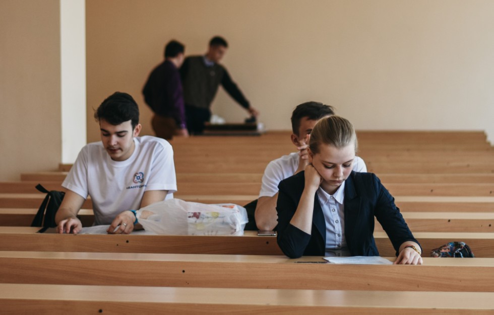 ����� ��������� ���� ������������� 