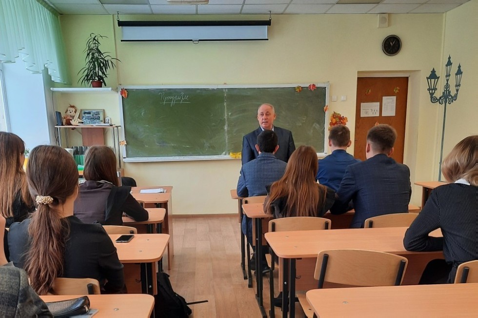 ��������������� ����� � 3 � ����� � 6 �. �������, ����������� �� ���������-�������������� �����������, ����������� � �������������� ����������� ��������� ���