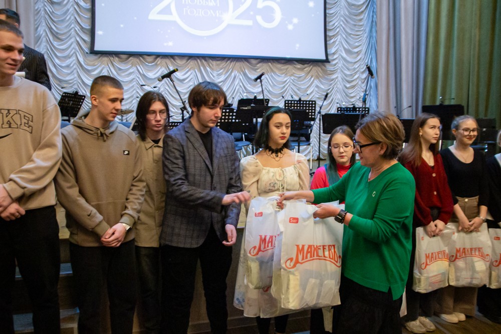 � ���������� ��������� ������������ ������� ����� ����