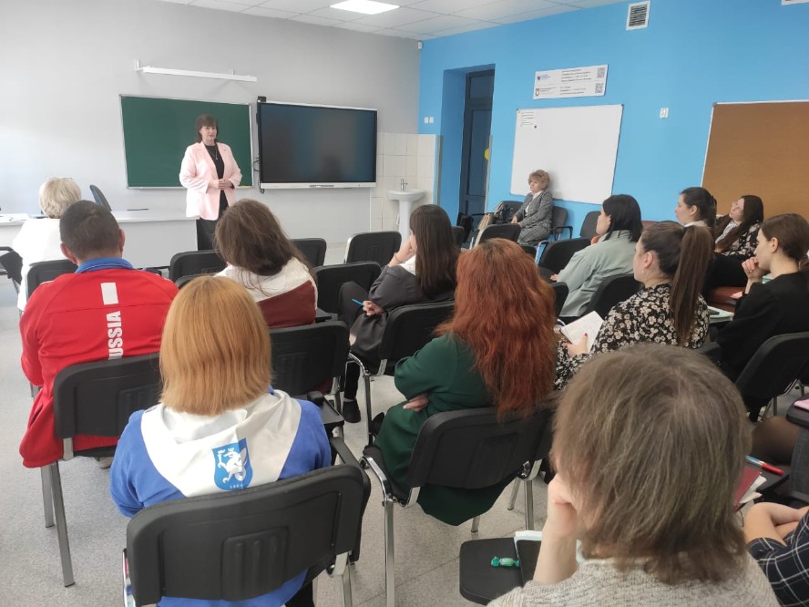 The delegation of the Kyrgyz-Russian Slavic University school adopts the experience of Elabuga Institute of KFU The delegation of the Kyrgyz-Russian Slavic University school adopts the experience of Elabuga Institute of KFU