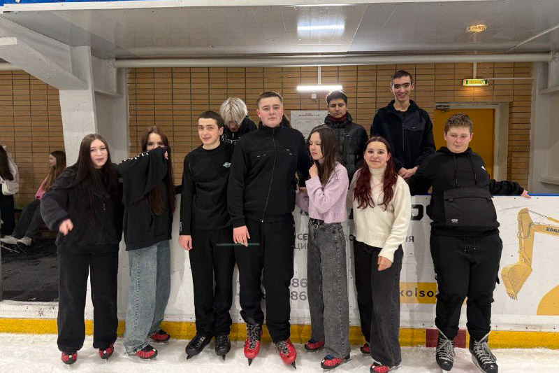 Школьники из Лисичанска и Рубежного осваиваются в Елабуге: музеи, каток и атмосфера праздника Школьники из Лисичанска и Рубежного осваиваются в Елабуге: музеи, каток и атмосфера праздника