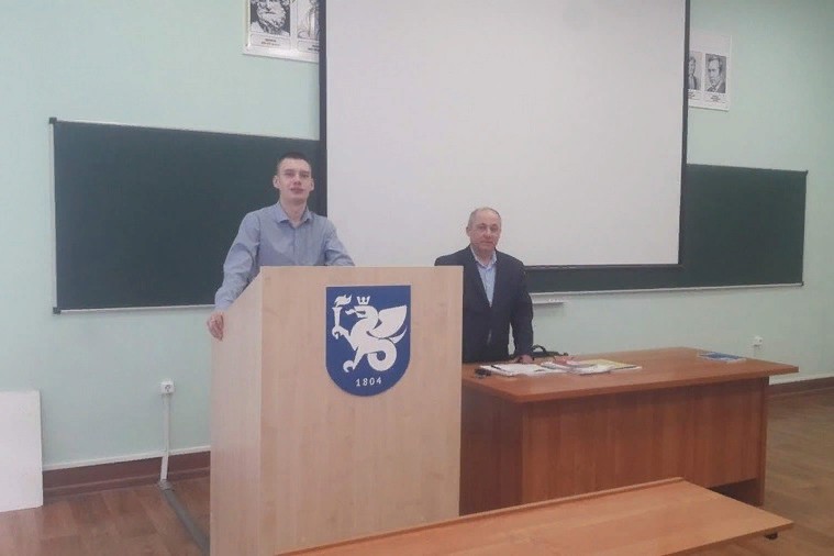 Студенты юридического факультета продолжают дополнительное изучение профильных наук Студенты юридического факультета продолжают дополнительное изучение профильных наук