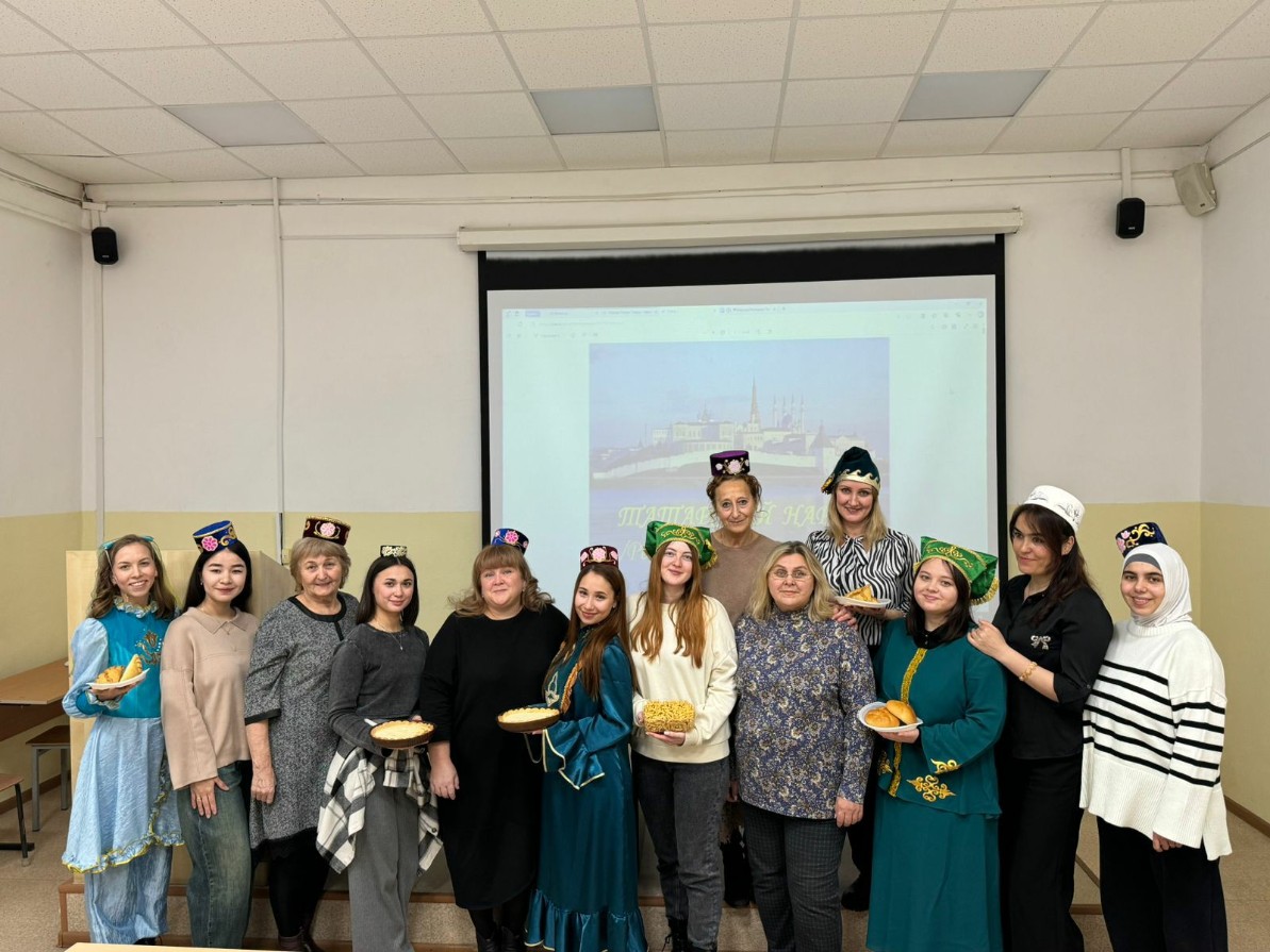 Студенты приняли участие в мероприятии, посвящённом 'Дню народного единства' Студенты приняли участие в мероприятии, посвящённом 'Дню народного единства'