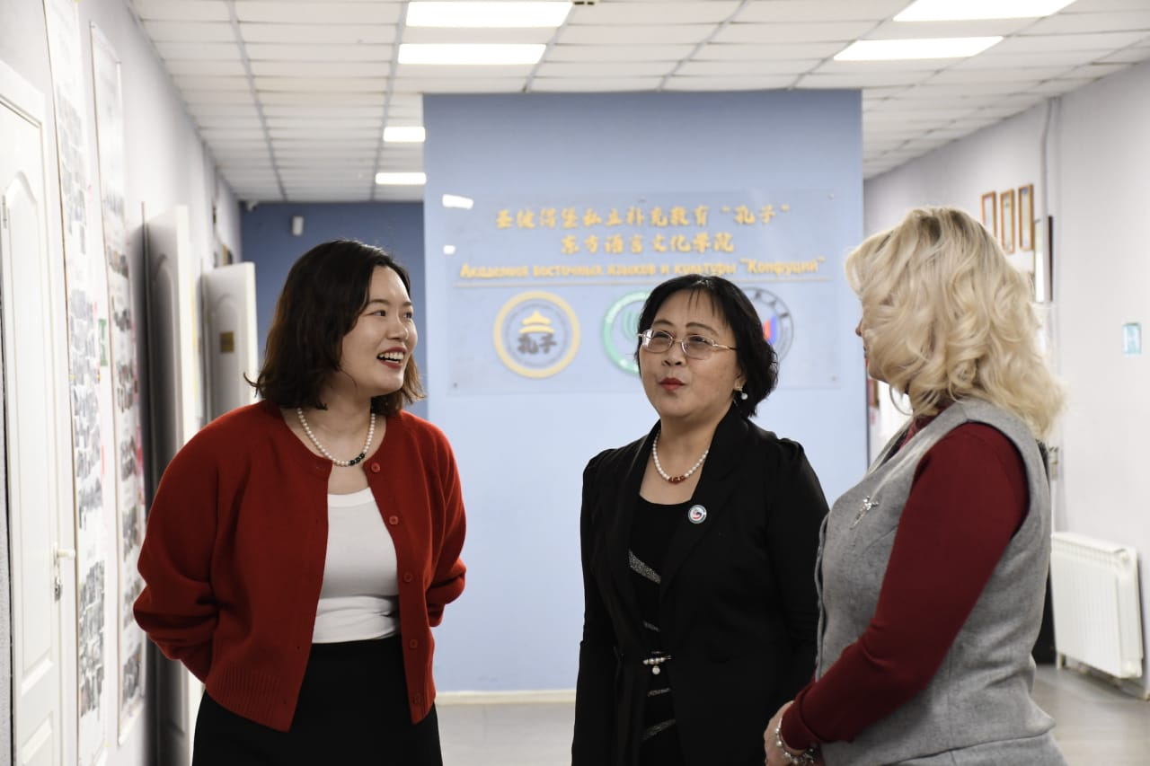 Международный семинар в Санкт-Петербурге: новые горизонты кросс-культурного образования Международный семинар в Санкт-Петербурге: новые горизонты кросс-культурного образования