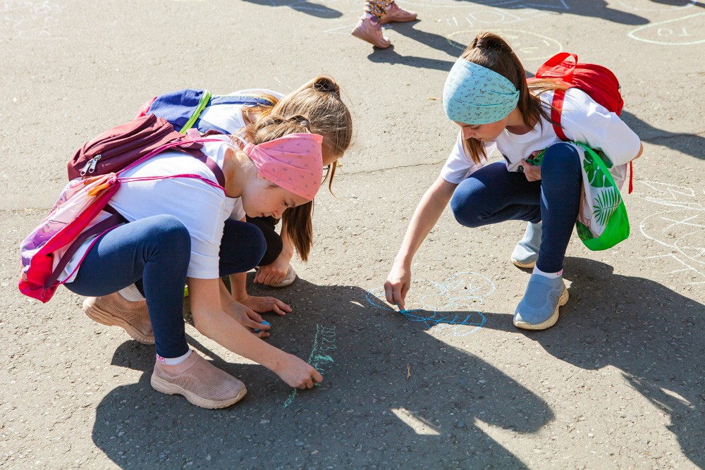 Развлекательно-игровая программа 'Планета под названием Детство!' Развлекательно-игровая программа 'Планета под названием Детство!'