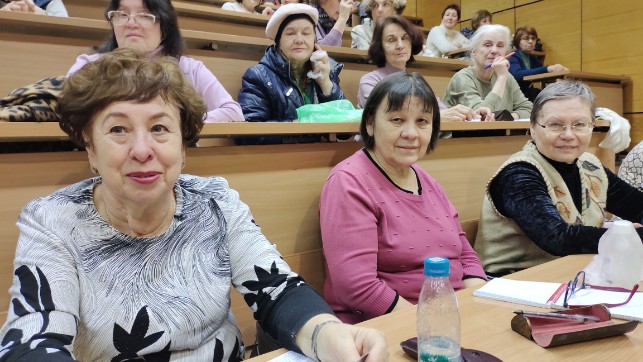 Слушатели Университета третьего возраста с большим интересом посещают лекции по истории Казани Слушатели Университета третьего возраста с большим интересом посещают лекции по истории Казани