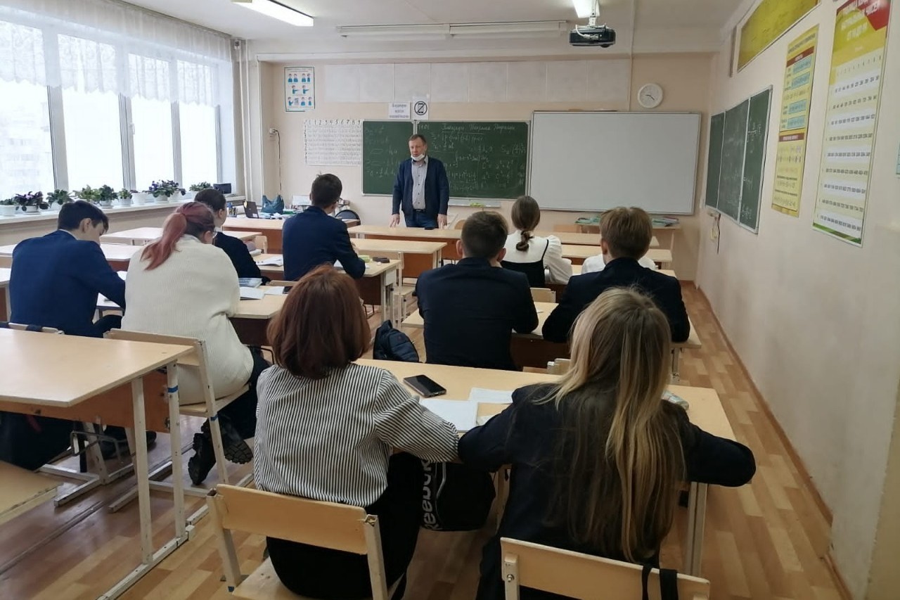 Преподаватель кафедры экономики и менеджмента провел профориентационную работу в г. Набережные Челны Преподаватель кафедры экономики и менеджмента провел профориентационную работу в г. Набережные Челны