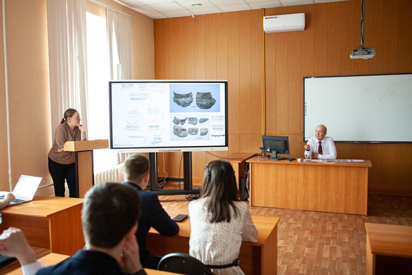 XII Международная тюркологическая конференция проходит в Елабужском институте КФУ XII Международная тюркологическая конференция проходит в Елабужском институте КФУ