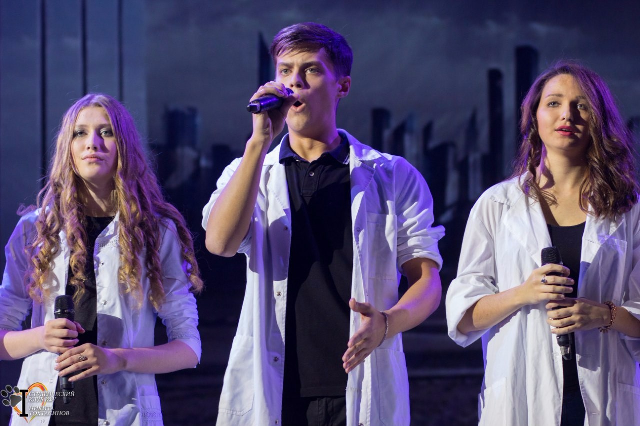 Дружные и активные студенты Института геологии и нефтегазовых технологий и Института фундаментальной медицины и биологии на Ежегодном фестивале 'День первокурсника-2015' Дружные и активные студенты Института геологии и нефтегазовых технологий и Института фундаментальной медицины и биологии на Ежегодном фестивале 'День первокурсника-2015'