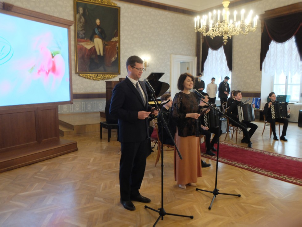 ����������� ����� ������ 8 �����.