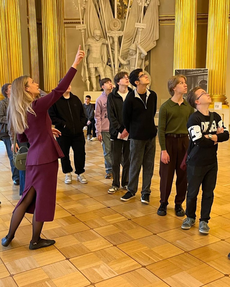 �������� ����������� � �����-���������