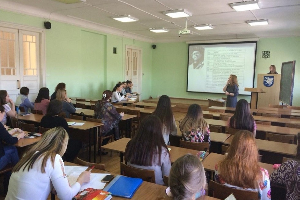 О проблеме самоидентичности О проблеме самоидентичности