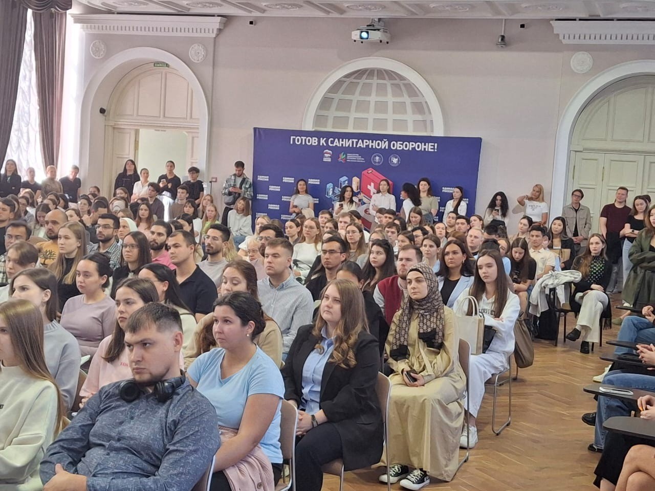 Состоялась встреча ординаторов 1 год обучения с руководством ИФМиБ, сотрудниками ЦПО и представителями выпускающих кафедр. Состоялась встреча ординаторов 1 год обучения с руководством ИФМиБ, сотрудниками ЦПО и представителями выпускающих кафедр.