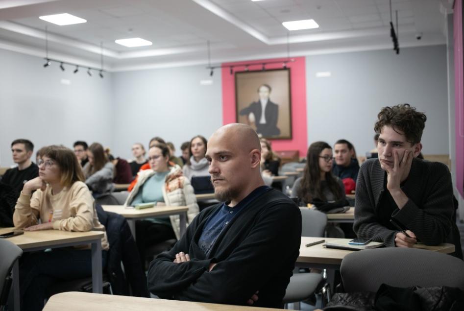 Студенты ИМО обсудили Косовский кризис Студенты ИМО обсудили Косовский кризис