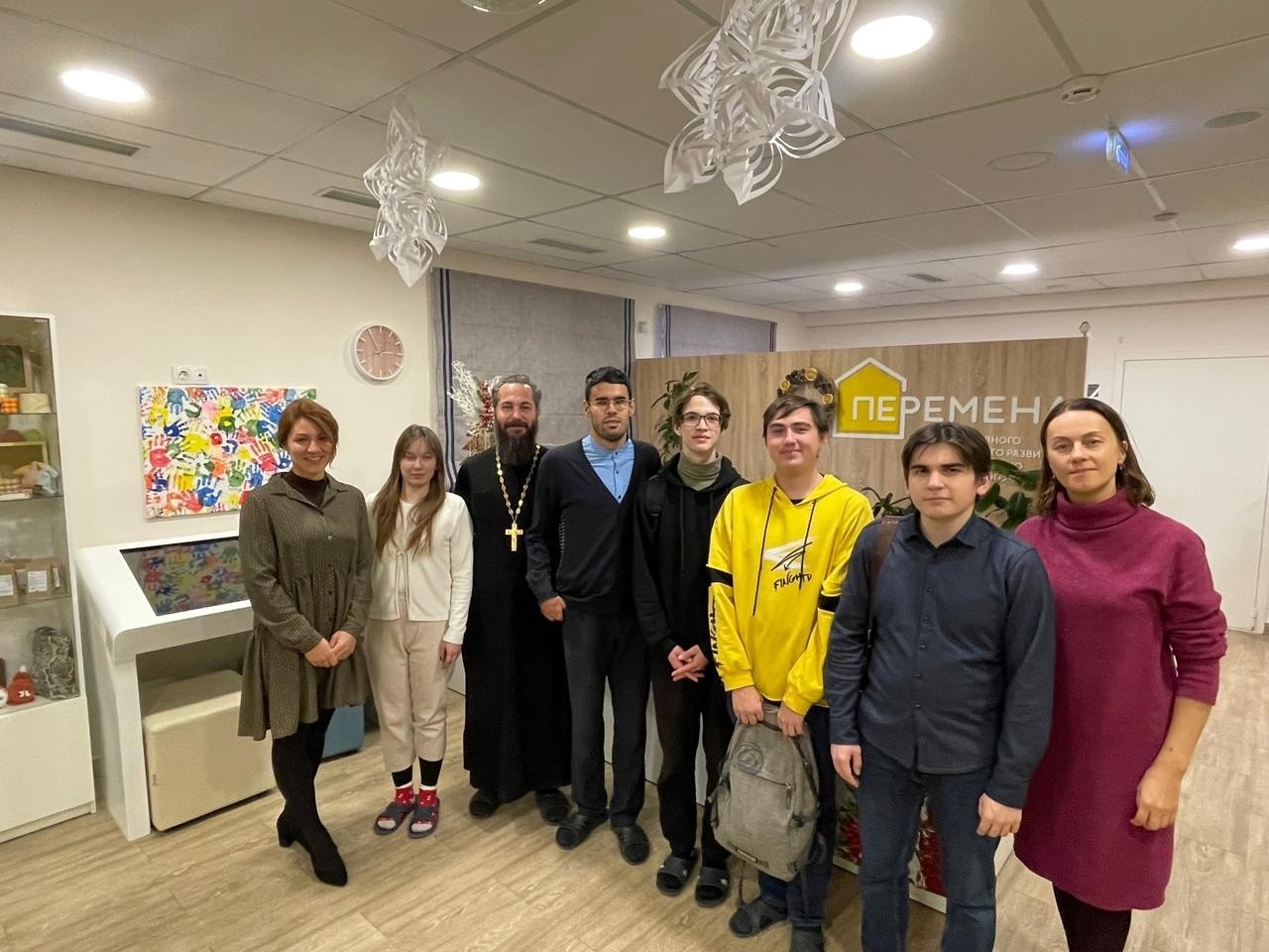 Магистранты кафедры религиоведения побывали в центре духовного и творческого развития 'Перемена' Магистранты кафедры религиоведения побывали в центре духовного и творческого развития 'Перемена'