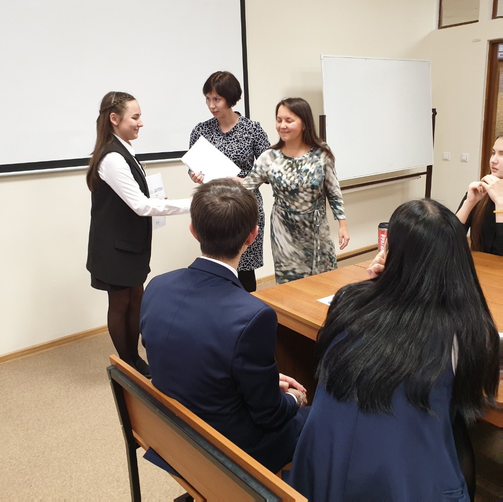 ����������� ���������� �� ����������� '������-�����: ������ ������ � �������'