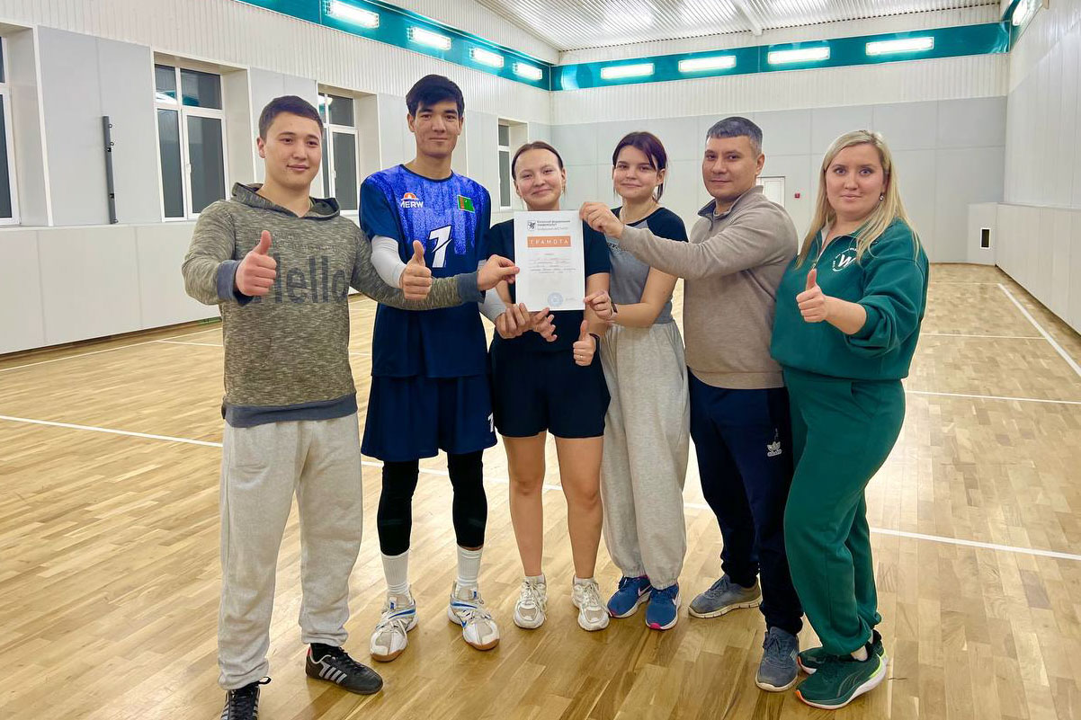 'Весёлые старты' прошли в Елабужском институте КФУ 'Весёлые старты' прошли в Елабужском институте КФУ