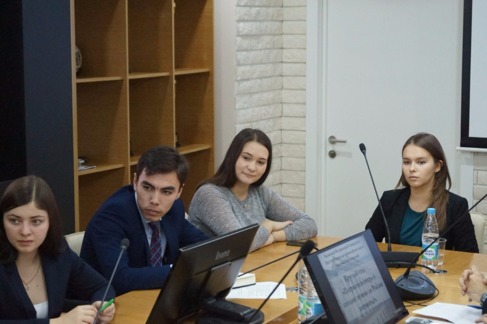 Patriotism yesterday and today: Does Russia need patriots?