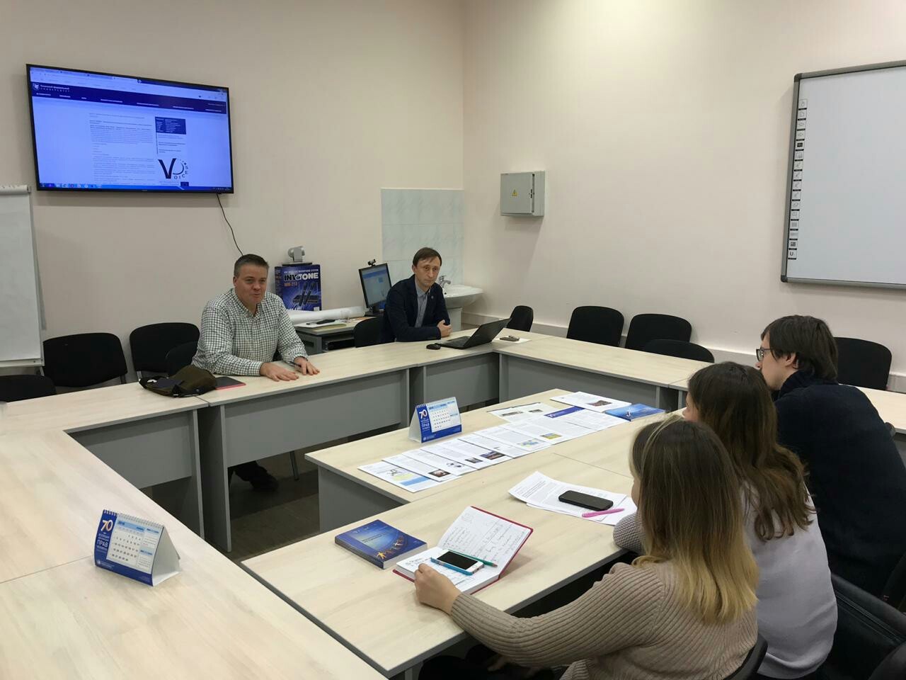 Расширенное заседание Евроклуба с участием профессора Пола Фрайера Расширенное заседание Евроклуба с участием профессора Пола Фрайера