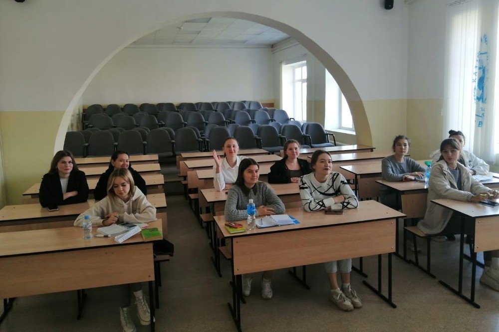 Со студентами отделения психологии и педагогики Розалия Миннуллина провела беседу по теме: 'Экстремизм в молодежной среде: состояние, причины и предупреждение' Со студентами отделения психологии и педагогики Розалия Миннуллина провела беседу по теме: 'Экстремизм в молодежной среде: состояние, причины и предупреждение'