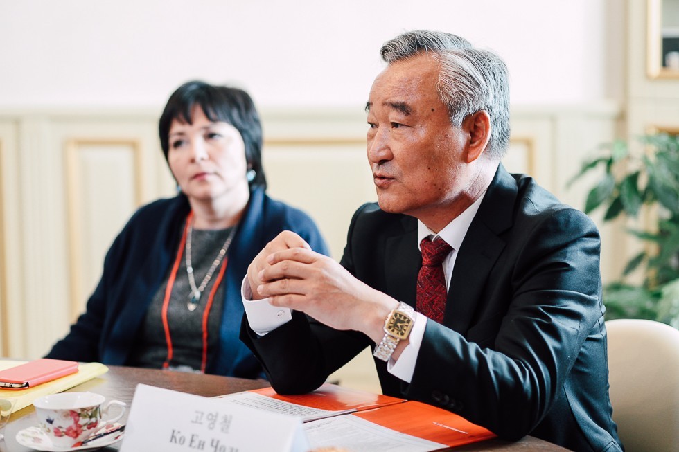 В ИМО торжественно открыли X Семинар по корееведению(фоторепортаж) В ИМО торжественно открыли X Семинар по корееведению(фоторепортаж)