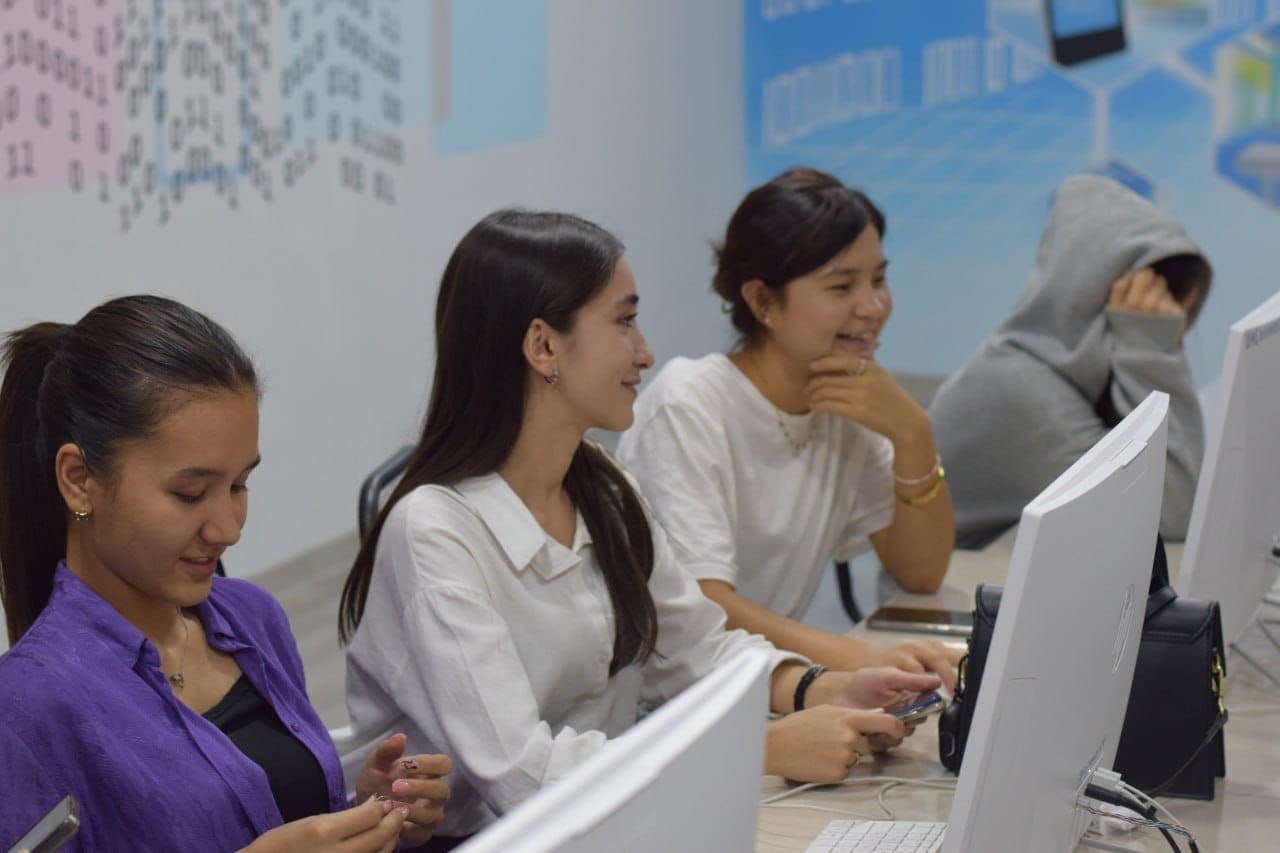 Учим студентов творчеству и пониманию себя Учим студентов творчеству и пониманию себя