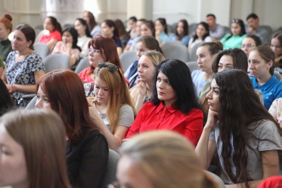 Погружение в мир русской национальной культуры и истории Погружение в мир русской национальной культуры и истории