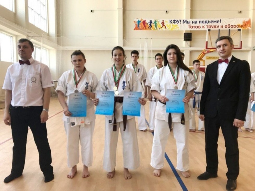 �������� � �����