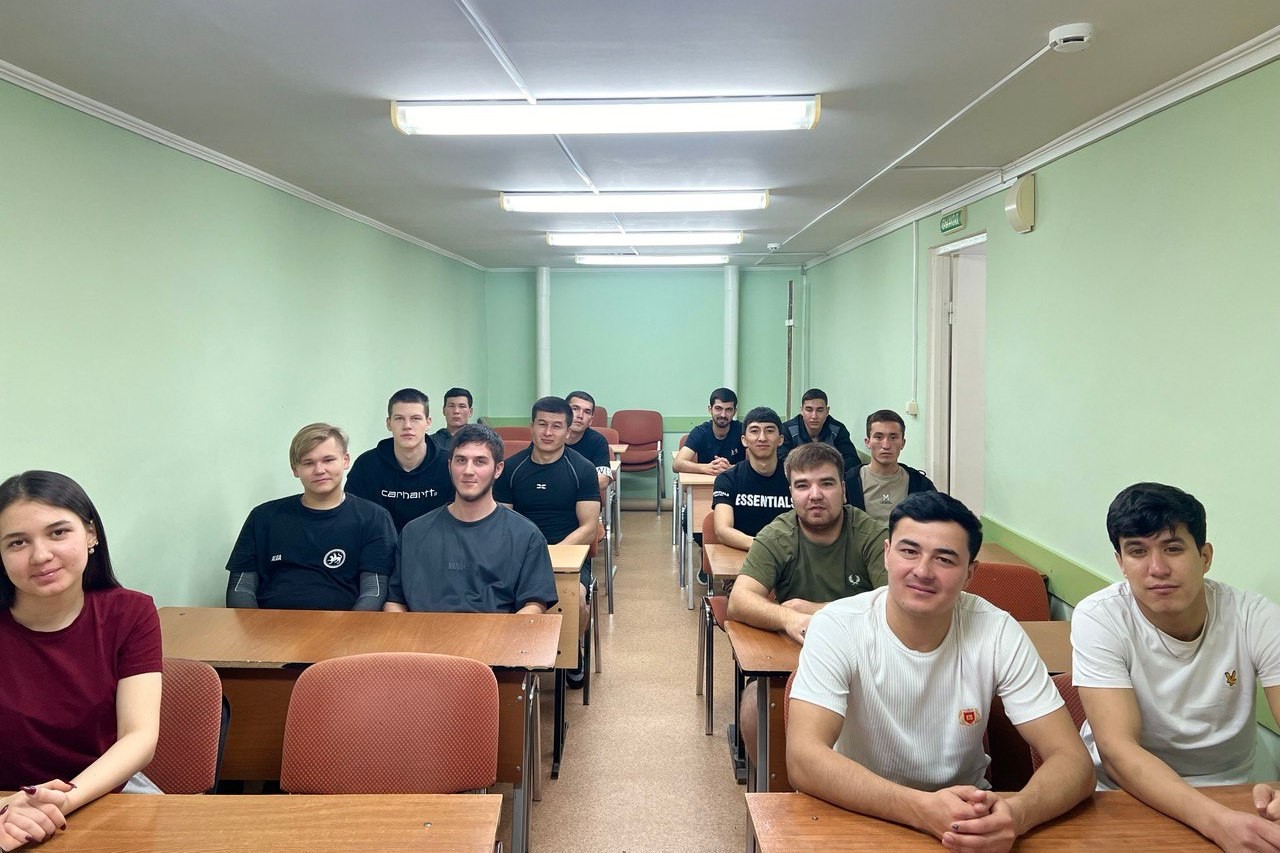 Прошел кураторский час, приуроченный ко Всемирному дню доброты Прошел кураторский час, приуроченный ко Всемирному дню доброты