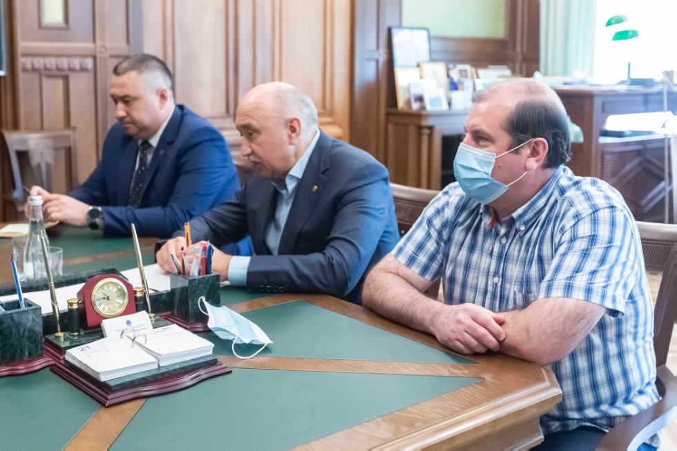 Ректор КФУ встретился с директором Департамента государственной молодежной политики и воспитательной деятельности Минобрнауки РФ Ректор КФУ встретился с директором Департамента государственной молодежной политики и воспитательной деятельности Минобрнауки РФ