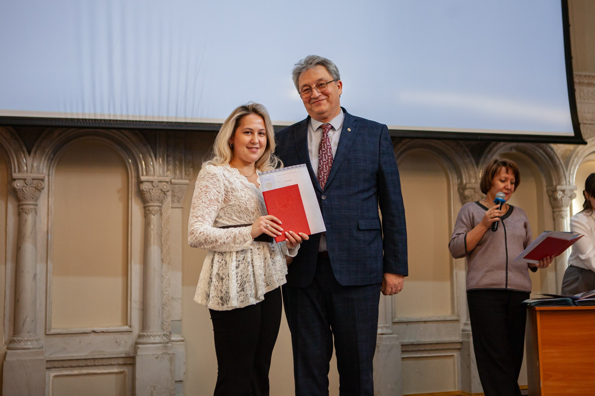 В Елабужском институте КФУ прошло торжественное вручение дипломов выпускникам магистратуры В Елабужском институте КФУ прошло торжественное вручение дипломов выпускникам магистратуры