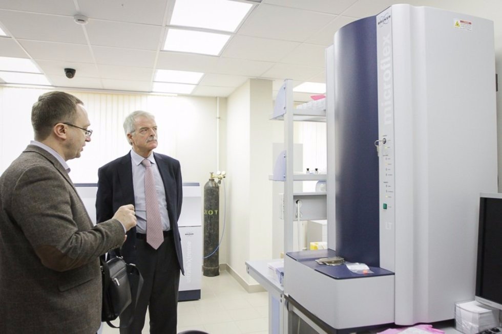 Chairman of NHS England Malcom Grant Visits Kazan University