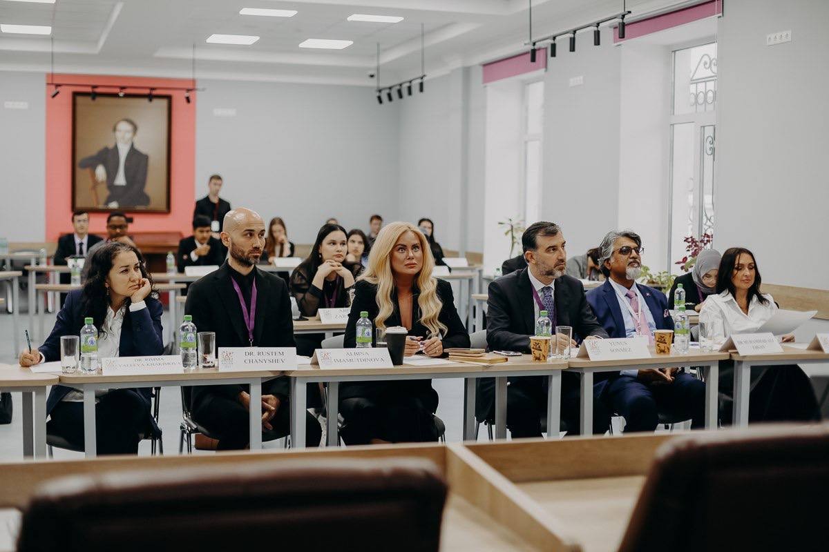 С 26 по 29 ноября 2023 г. в Казанском федеральном университете состоялся II Молодежный научный конгресс стран Организации исламского сотрудничества (ОИС). С 26 по 29 ноября 2023 г. в Казанском федеральном университете состоялся II Молодежный научный конгресс стран Организации исламского сотрудничества (ОИС).