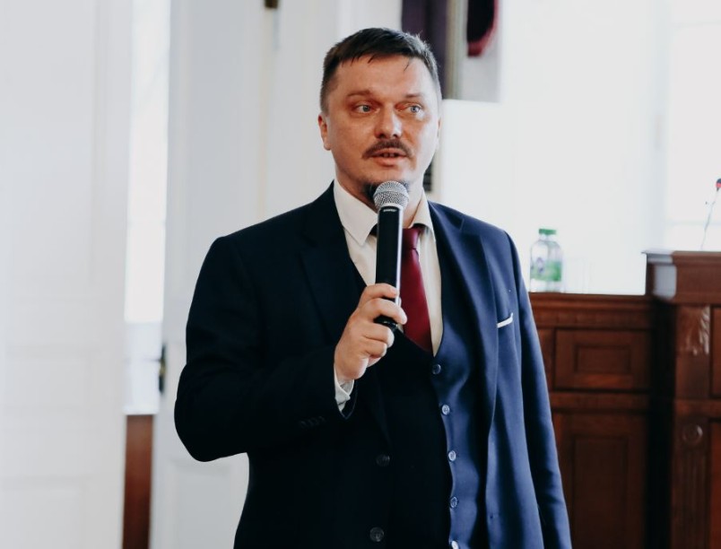 ����� XII ���������� ����������� ������� � ��������� ������������