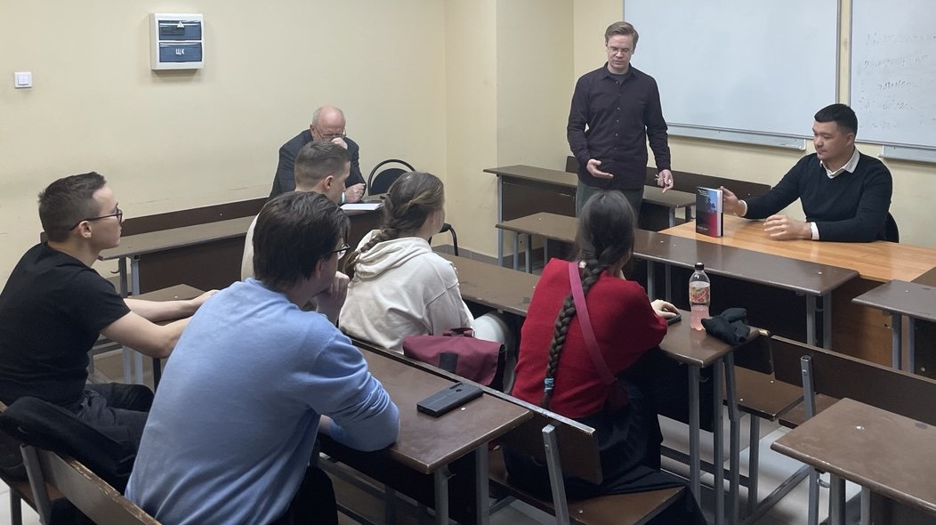 '������ �����������' ���������� � ������������ ��������� � (����)��������� � ������� ��������