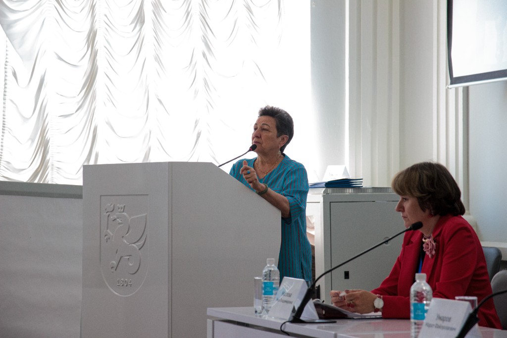 В Елабужском институте КФУ стартовали XII Стахеевские чтения В Елабужском институте КФУ стартовали XII Стахеевские чтения