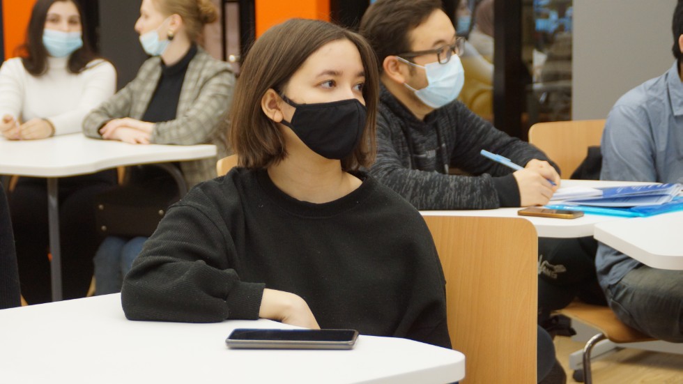 �������� ������������� ������-������������ �����������, ����������� 100-����� �� ��� �������� ��������� ��� ���������