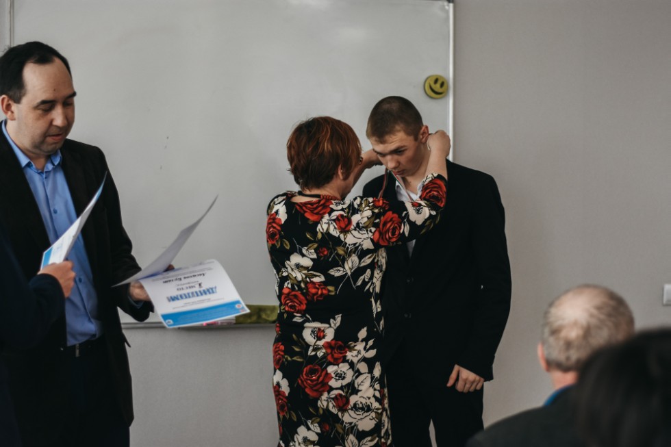 ����� ��������� ���� ������������� 