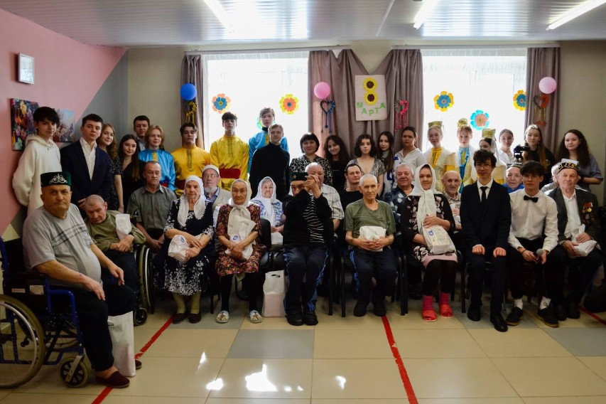 Лицеисты вновь посетили Кайбицкий дом-интернат для престарелых и инвалидов ,20252-2023 учебный год, мероприятия, традиции