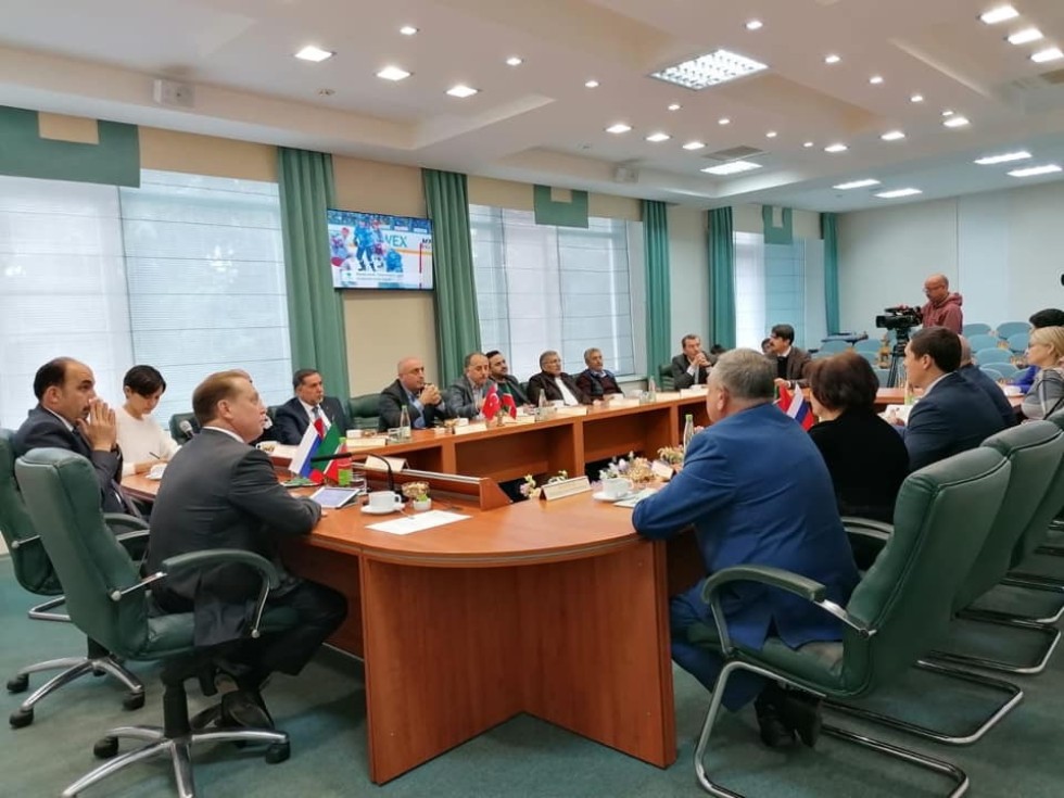 ����� �� ���� �����������, ��� ��� ����� ��-������� '������'?