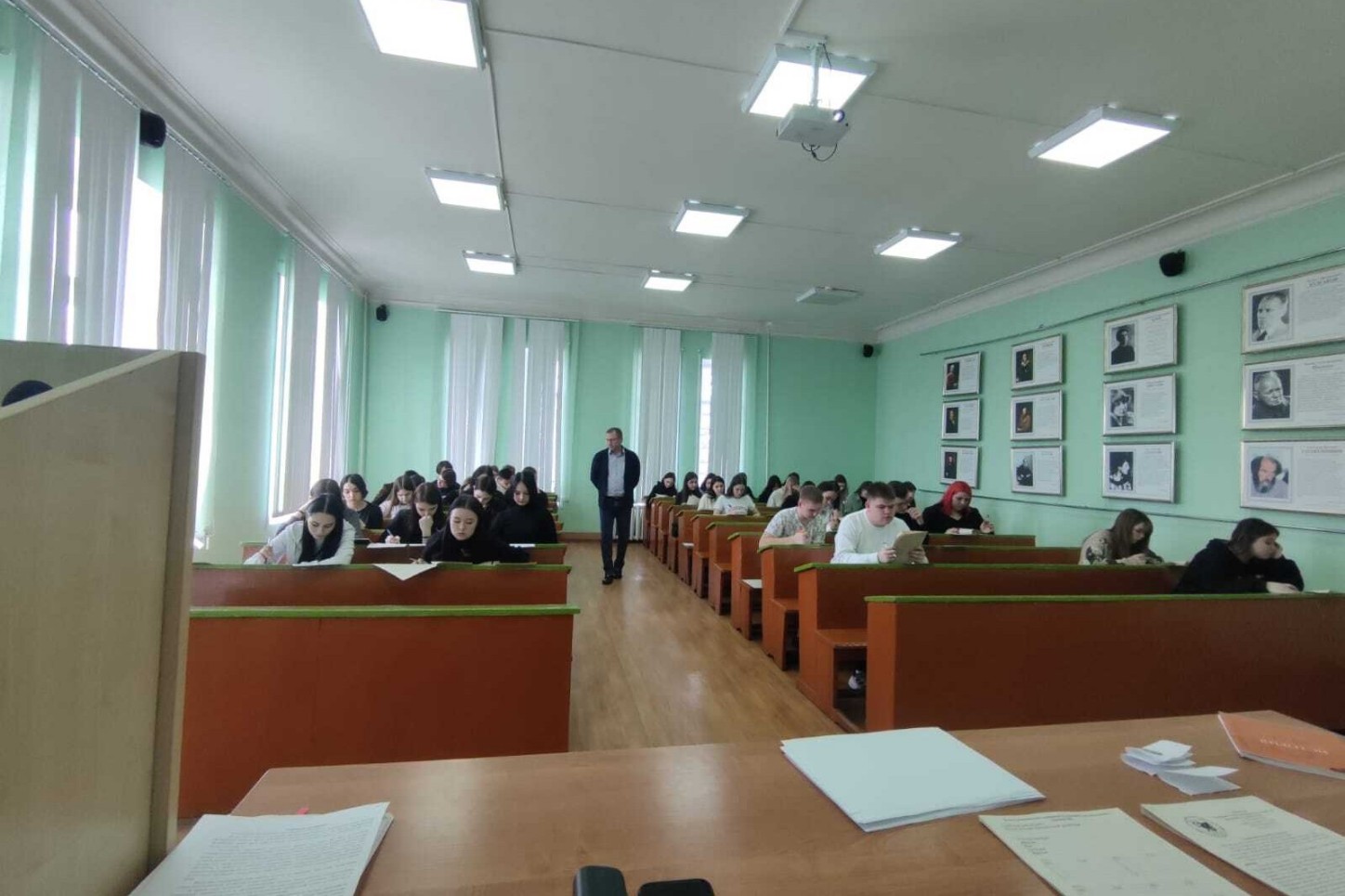 В Елабужском институте КФУ прошла весенняя сессия университетских олимпиад В Елабужском институте КФУ прошла весенняя сессия университетских олимпиад