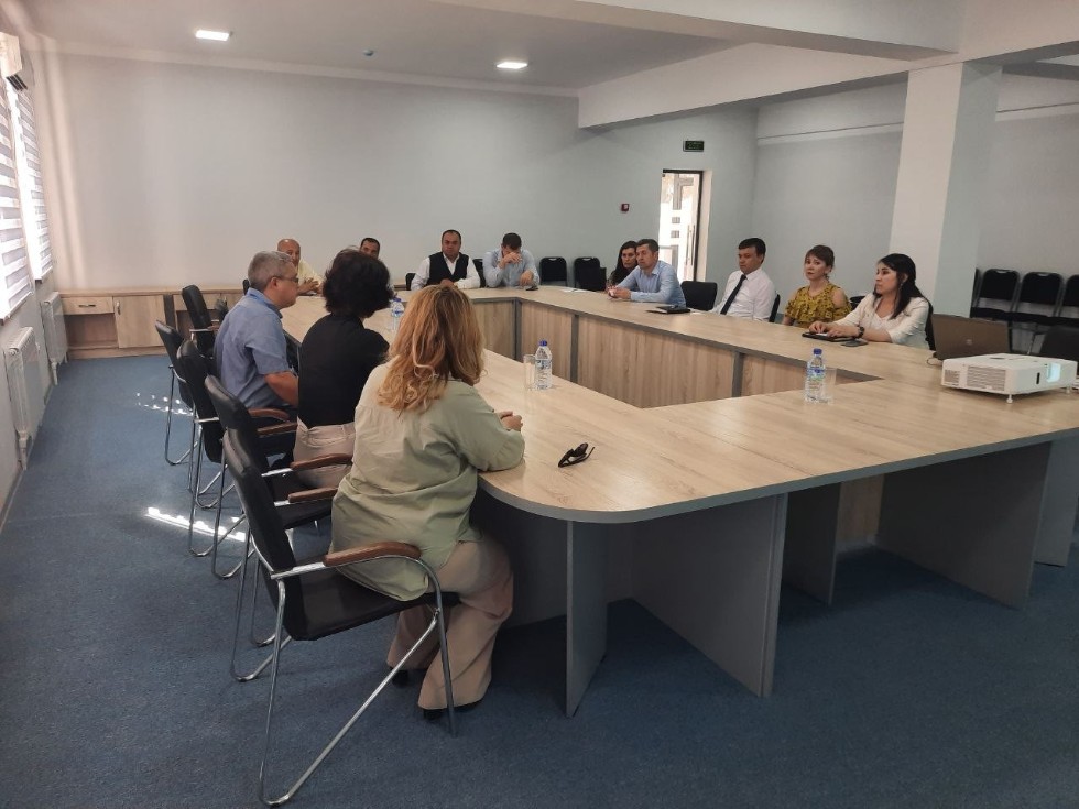 Заместитель директора по развитию ИТИС Ирина Максимова посетила выставку 'Образование и профессия' в Ташкенте Заместитель директора по развитию ИТИС Ирина Максимова посетила выставку 'Образование и профессия' в Ташкенте