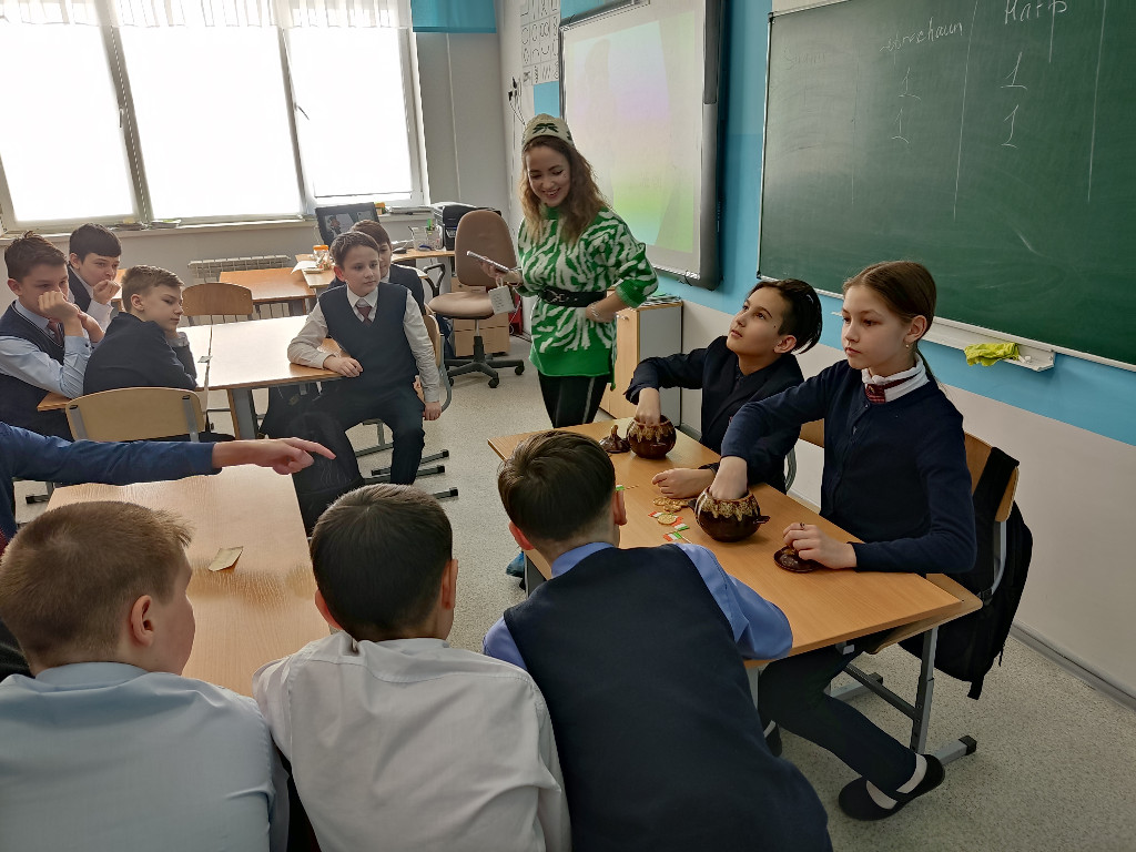 Занятия со школьниками СОШ № 41 Занятия со школьниками СОШ № 41