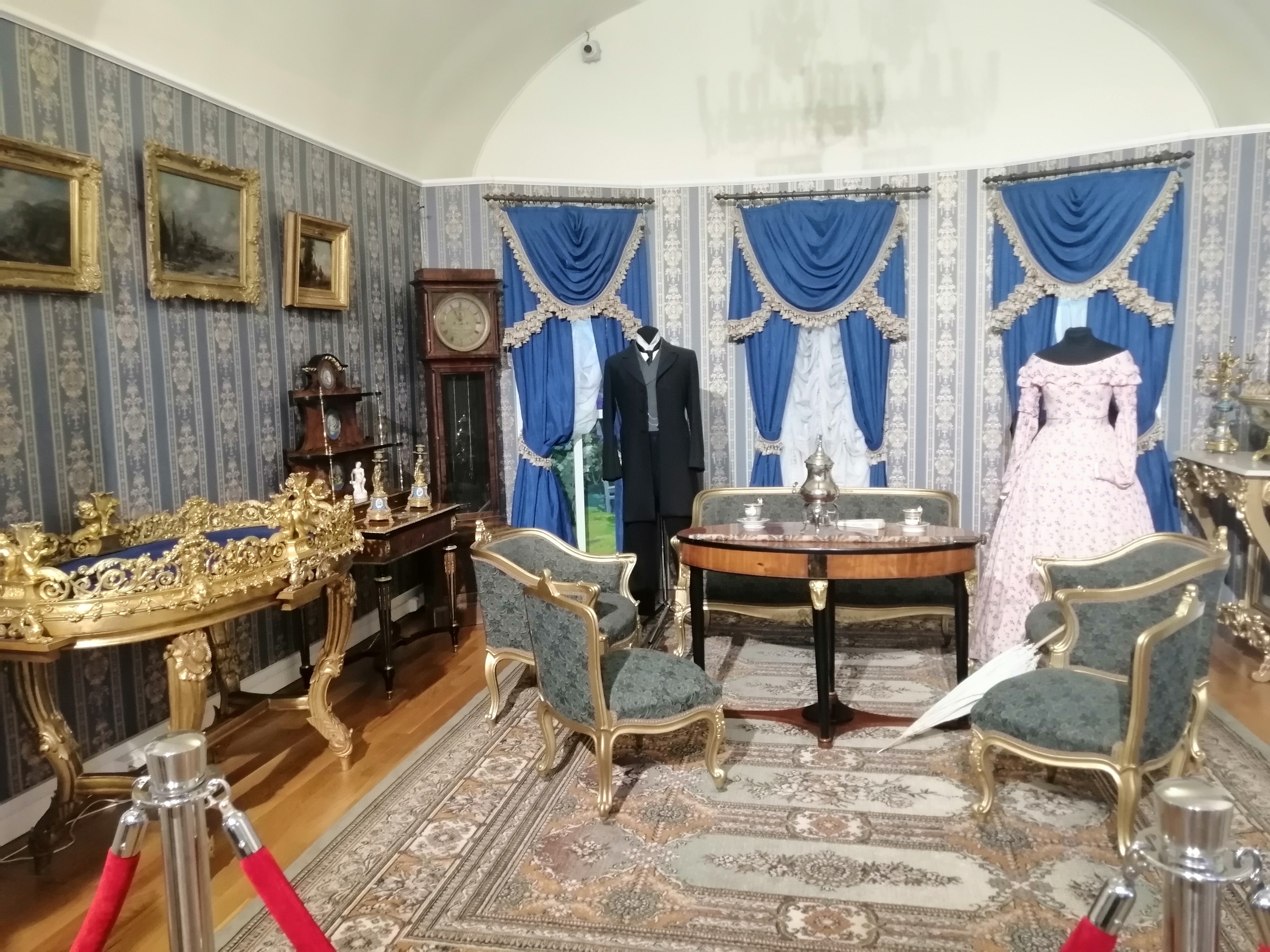 В Центре развития компетенций UNIVERSUM+ ИМО КФУ завершилось обучение слушателей по основной базовой программе повышения квалификации В Центре развития компетенций UNIVERSUM+ ИМО КФУ завершилось обучение слушателей по основной базовой программе повышения квалификации