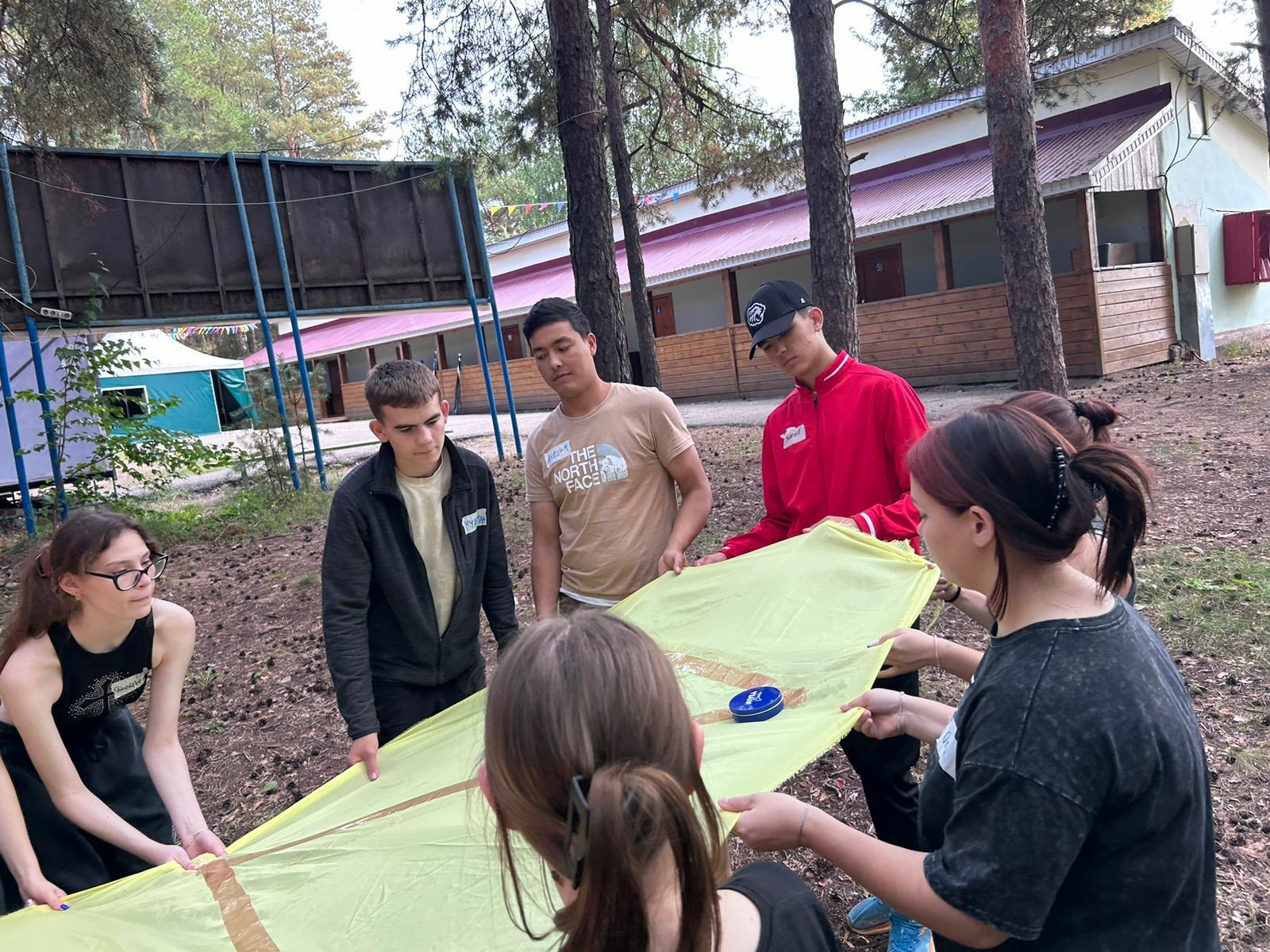 Тренинг на командообразование Тренинг на командообразование