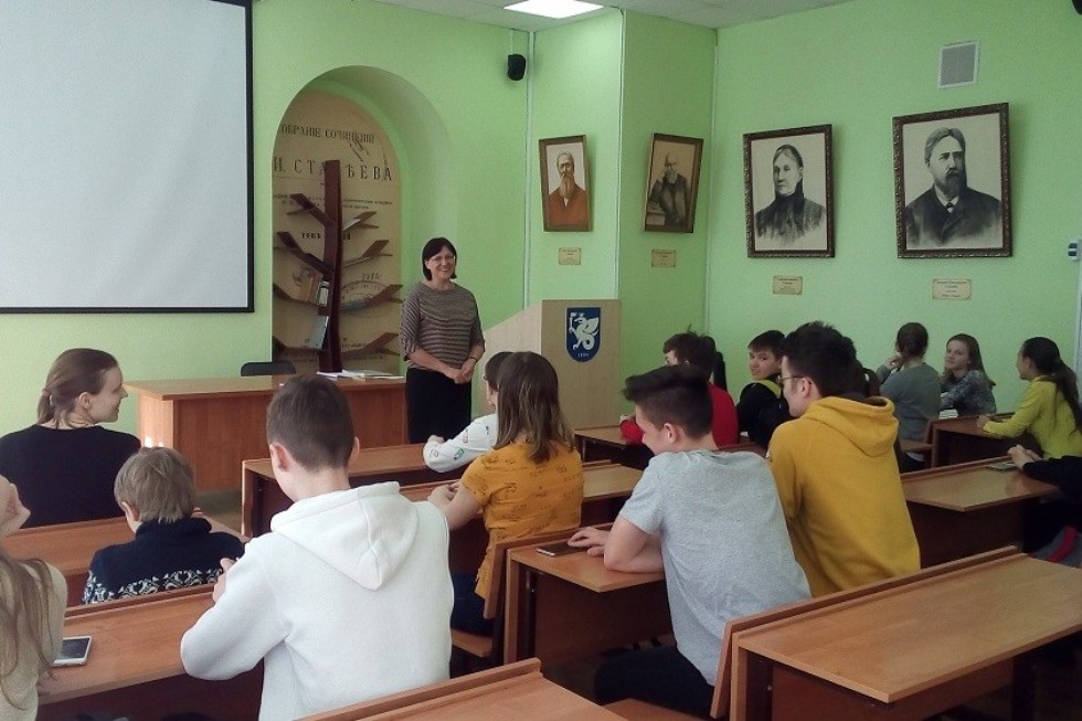 Участники лингвистической школы 'Polyglot' получили сертификаты об обучении Участники лингвистической школы 'Polyglot' получили сертификаты об обучении