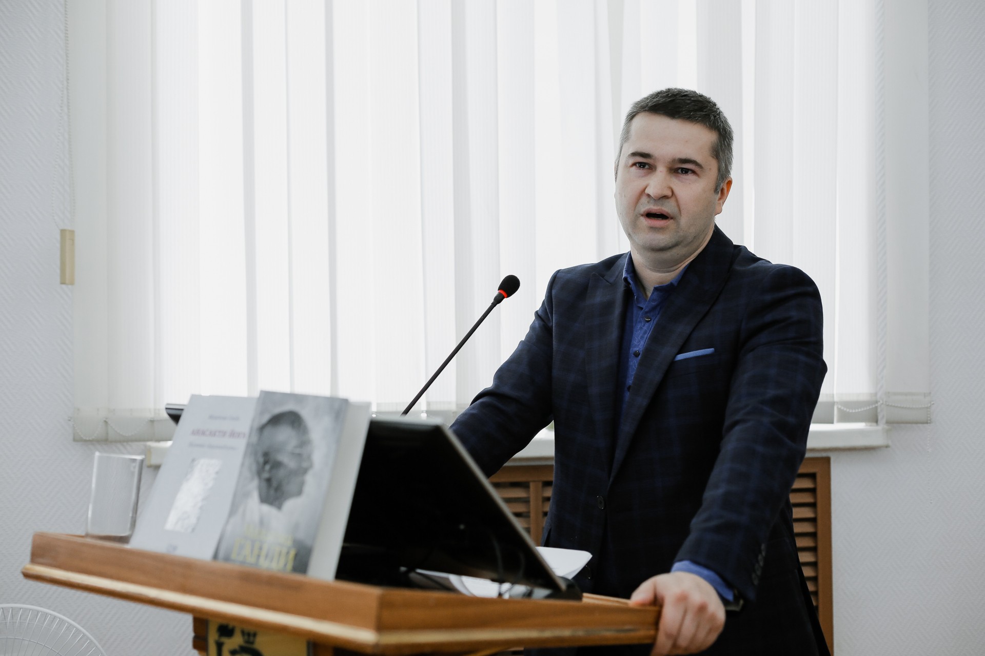 � ������ ���������� ������ ������-����� 