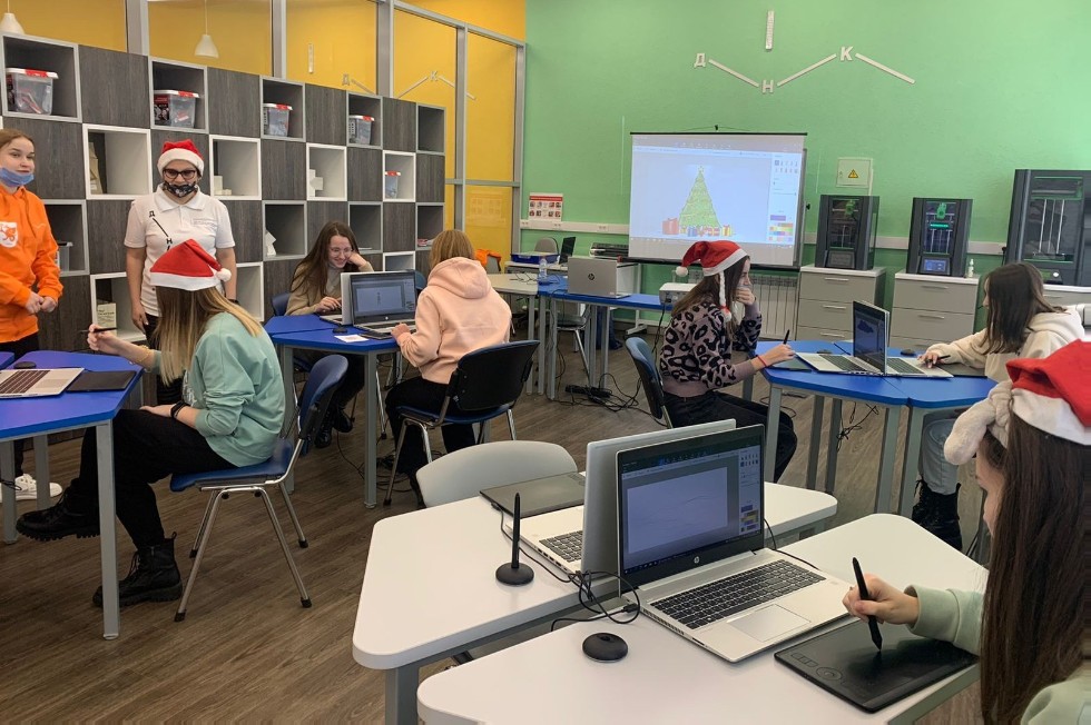 Старшеклассники ДОЛ 'Балкыш' Тукаевского района приняли участие в работе ДНК г. Елабуги Старшеклассники ДОЛ 'Балкыш' Тукаевского района приняли участие в работе ДНК г. Елабуги