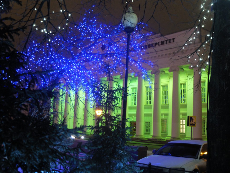 � ������ 100-����� ��������� ���������� ������������